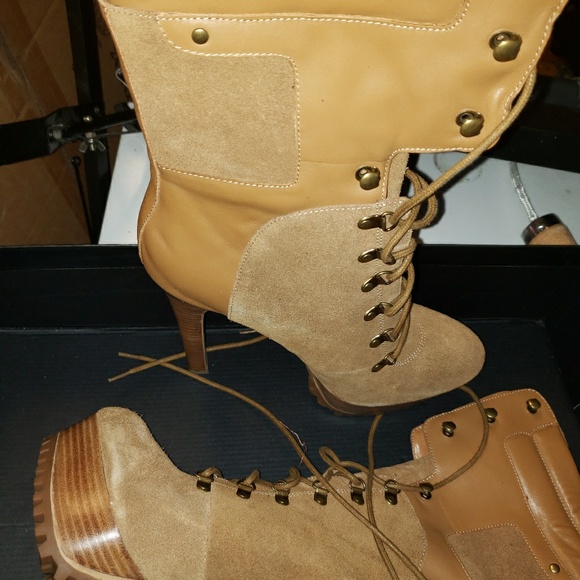 Bebe Evie suede lace up ankle boots sz10 Tan NWT - Picture 7 of 7